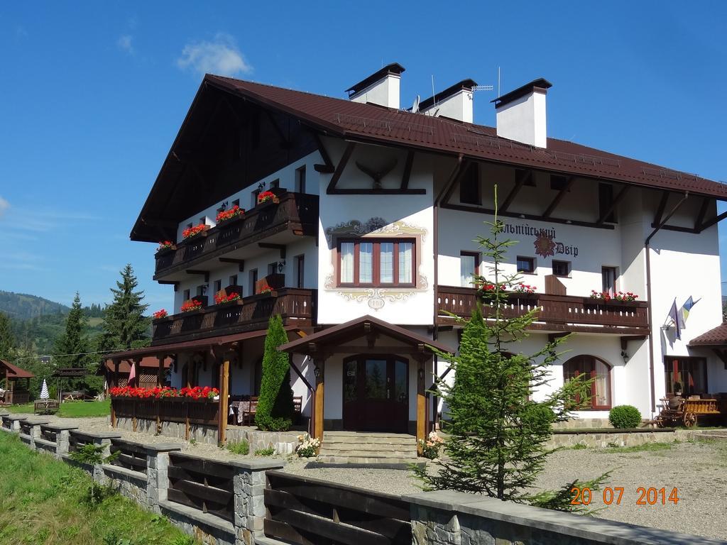 Alpenhof Pansion Hotel Slavske Eksteriør billede