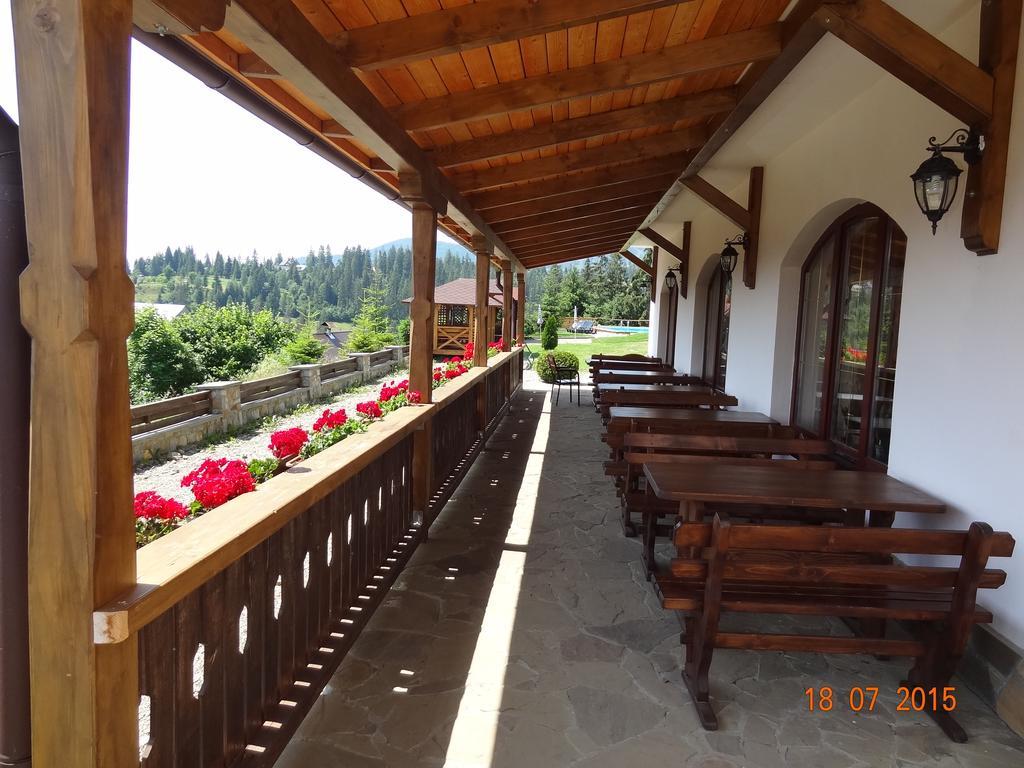 Alpenhof Pansion Hotel Slavske Eksteriør billede