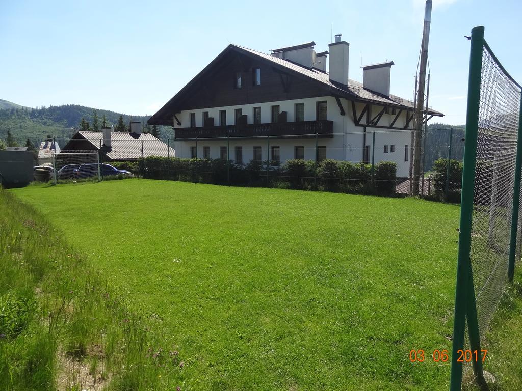Alpenhof Pansion Hotel Slavske Eksteriør billede